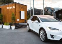 tiny house tesla 1