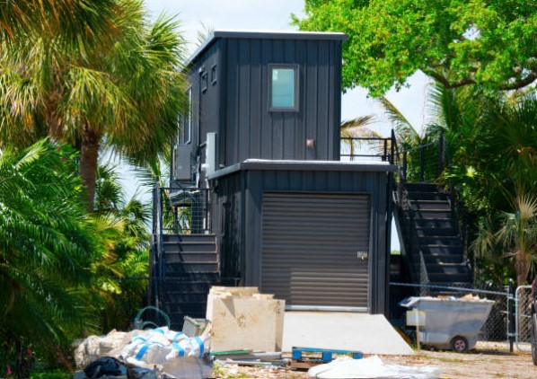 container tiny house 1